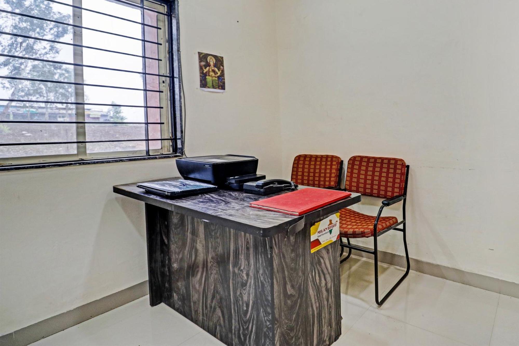 Super Hotel O Midway Treat Dhar Exterior photo